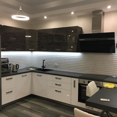 L&A Apartment เคียฟ ภายนอก รูปภาพ